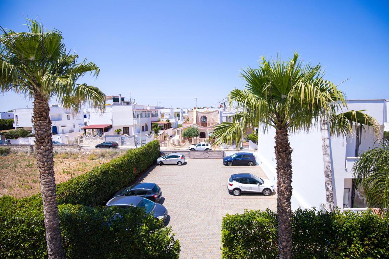 Donnosanto Residence Torre Santa Sabina Eksteriør billede