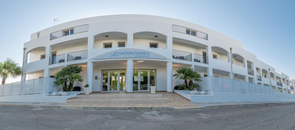 Donnosanto Residence Torre Santa Sabina Eksteriør billede